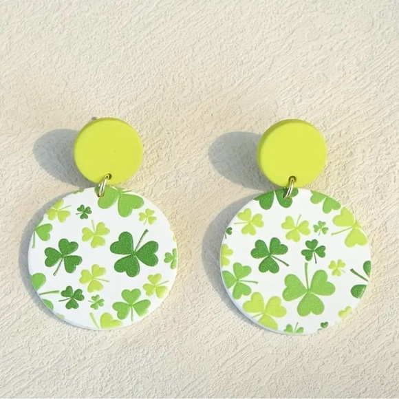 Jewelry - 5/$25 ☘️ St. Patty’s Day Clover Print Green Round Dangle Earrings